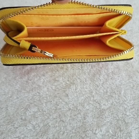 New Tory Burch Emerson Zip Coin Case - Picture 7 of 9